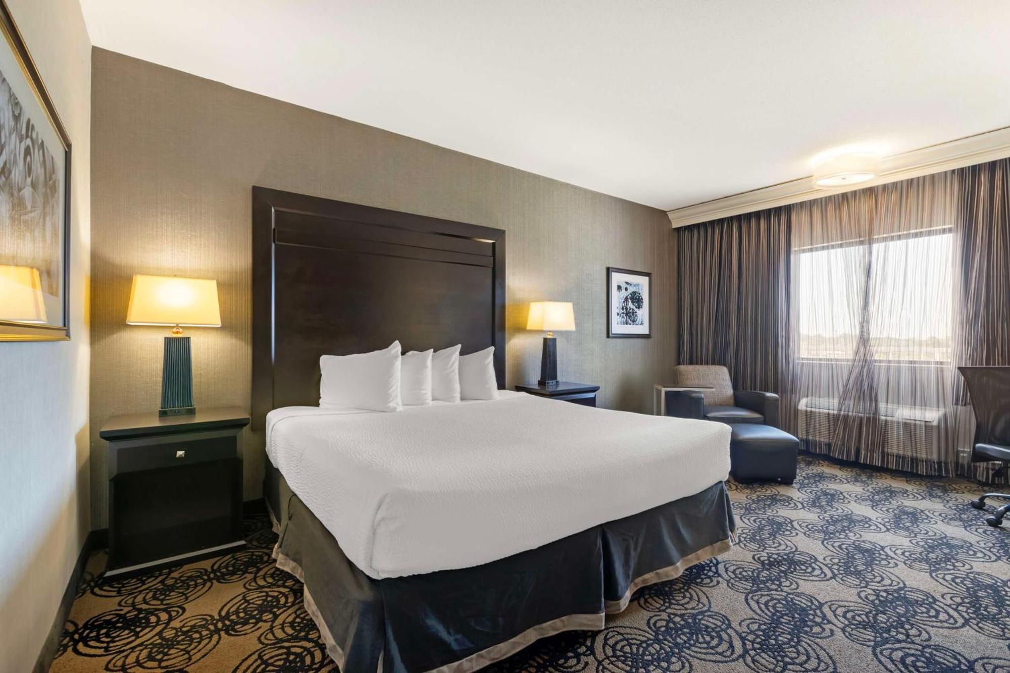 Best Western Plus Midwest Inn Omaha Exterior foto